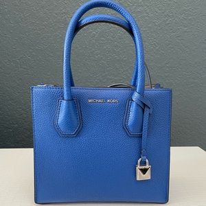 Michael Kors Satchel, small in blue leather.